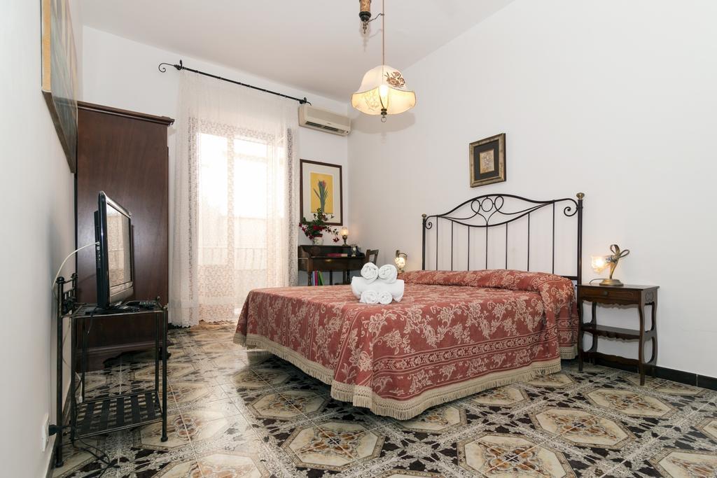 Bed & Breakfast Scicli Val Di Noto Oda fotoğraf